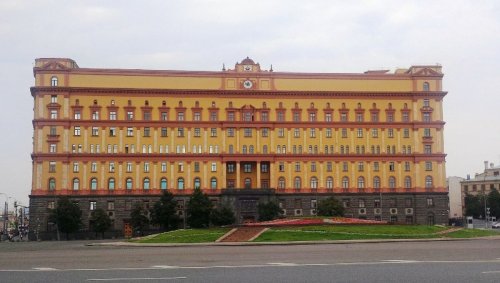 La DGSE a eu des méthodes de travail similaires à celles du KGB