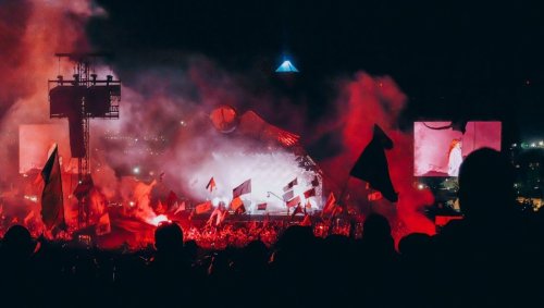 La MDMA a tellement circulé au dernier festival de Glastonbury qu'elle a pollué la rivière