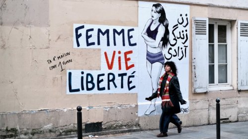 Comment le mouvement «Femme, vie, liberté» bouleverse (à petits pas) l'équilibre familial en Iran