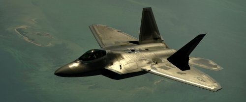 Des F-22 américains interceptent en urgence un ballon espion chinois au-dessus du Montana