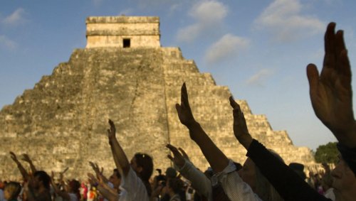 Une ancienne cité maya émerge d'un site en chantier