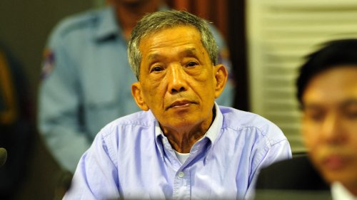 Comment devient-on un tortionnaire? Dans la tête de Douch, bourreau khmer rouge
