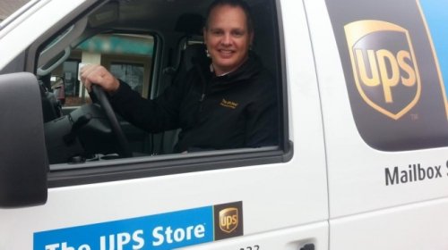 Brett Robertson Discusses Owning The UPS Store Franchise