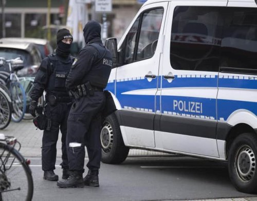 Reich Citizens: German police raids target suspected extremists ‘seeking to overthrow state’ - English Smartencyclopédia