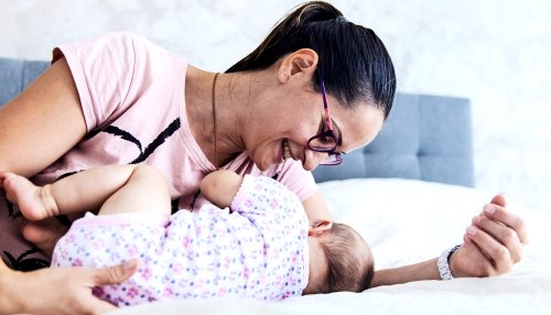 Tiny molecules in breast milk may protect infants from developing allergies - English Smartencyclopédia