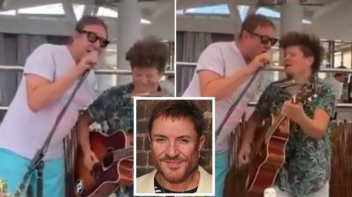 Duran Duran's Simon Le Bon stands up at restaurant to duet 'Hungry Like the Wolf' with stunned guitarist