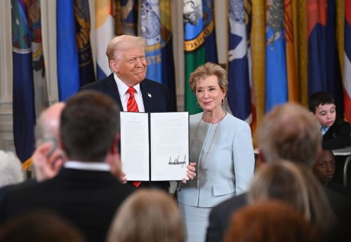 Linda McMahon's claim that 70% of 8th-graders 'can't read proficiently' lacks a bit of reading comprehension