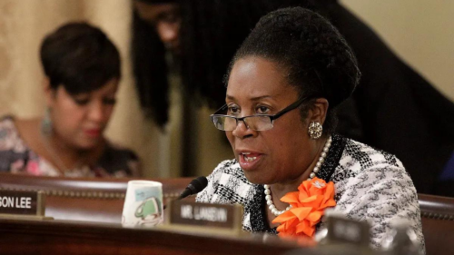 US Rep. Sheila Jackson Lee Said Moon Is Planet and Made Up of 'Gases'?