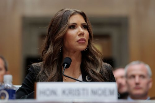Kristi Noem said habeas corpus gives Trump right 'to remove people from this country.' Here's what it really does