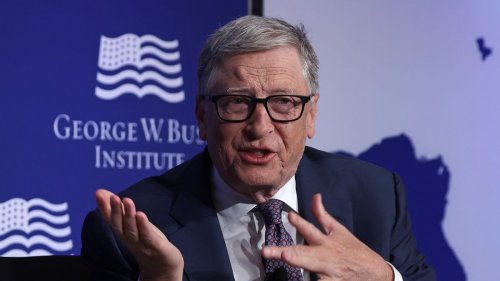 Bill Gates' foundation buys Anheuser-Busch stock worth $95 million after Bud  Light financial fallout - CBS News