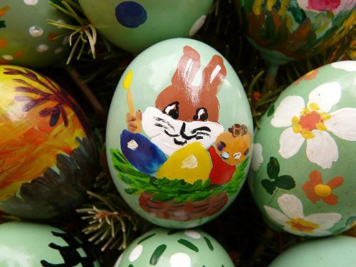 The Myth and History Behind the Easter Bunny and Its Eggs