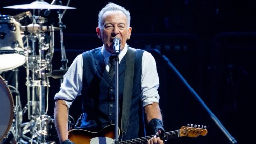 Bruce Springsteen lost advertising contract with Jeep after criticizing Trump?