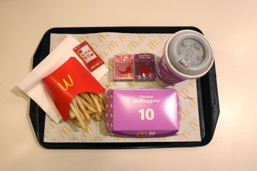 "Finally I can get me a happy meal" — Fans react hilariously as McDonald’s set to drop Minecraft meal with figurines