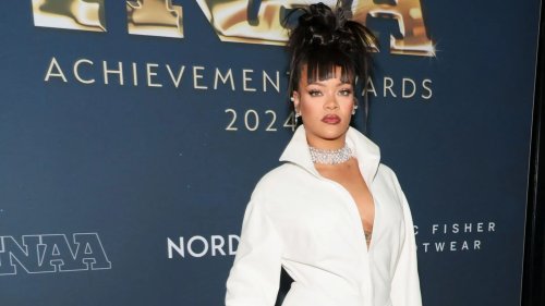 "Beyoncé could never" – Fans celebrate as Rihanna and Calvin Harris’s We Found Love goes 11x Platinum in the US