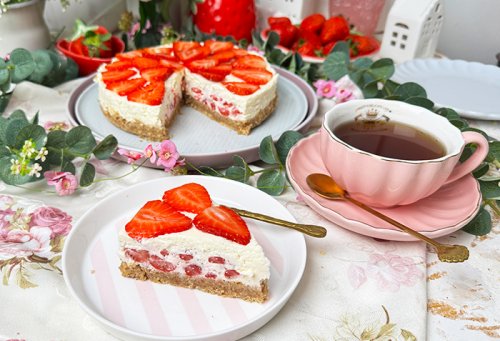 Leichte Philadelphia-Torte mit Erdbeeren ohne Backen: 5 Zutaten für diese Sommertorte