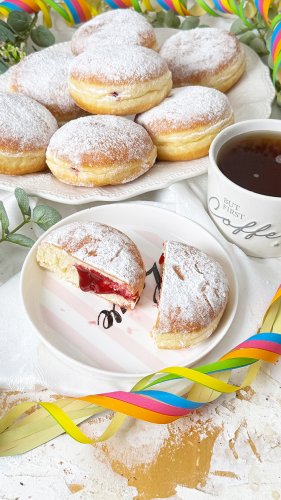 Das beste Krapfen Rezept: 5 Tipps für extra fluffige Berliner mit perfekter Füllung!