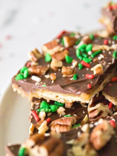 Easy Saltine Cracker Toffee - aka Christmas Crack