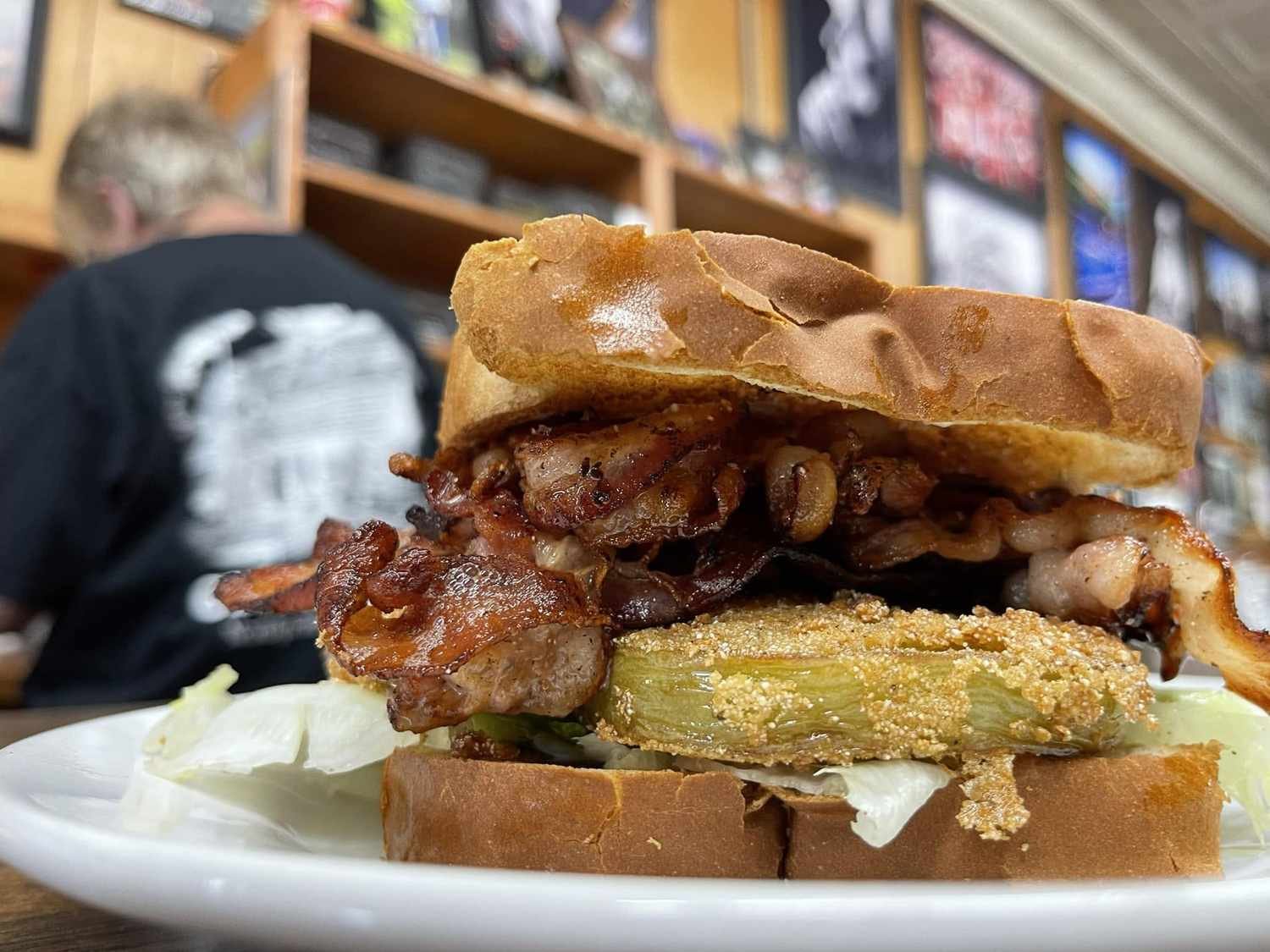 My Favorite College Haunt Is A 95-Year-Old Restaurant Where Breakfast Starts At 4 A.M.