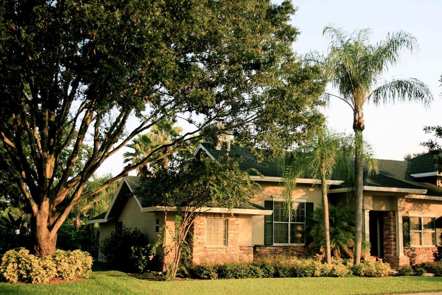This Charming Florida Suburb Is Quietly Becoming 1 Of America’s Most Popular Places To Relocate