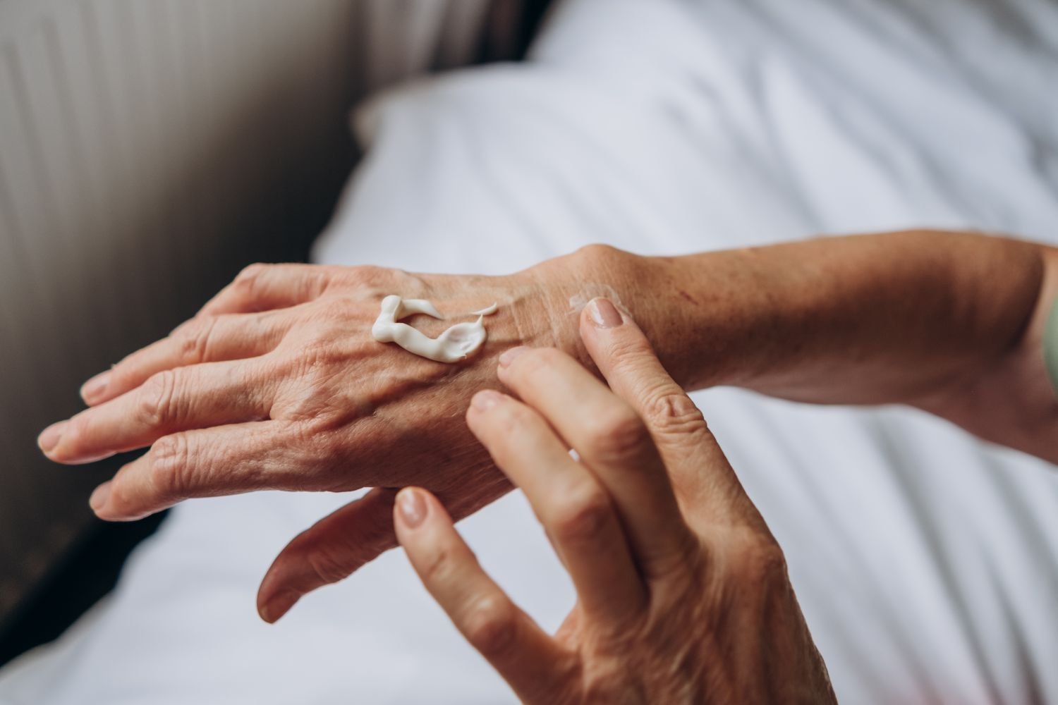 A 75-Year-Old Shopper Said This $18 Retinol Body Lotion Makes ‘Crepey Upper Arm Skin’ Look ‘100% Better’