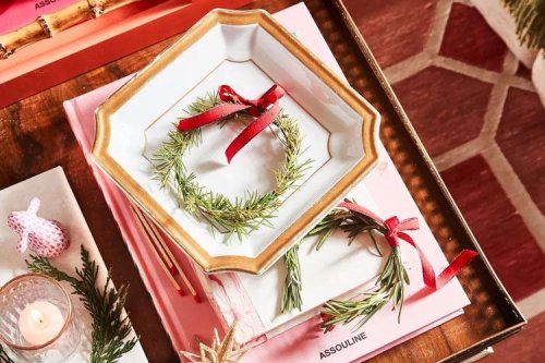 15 Easy and Elegant Homemade Christmas Decorations