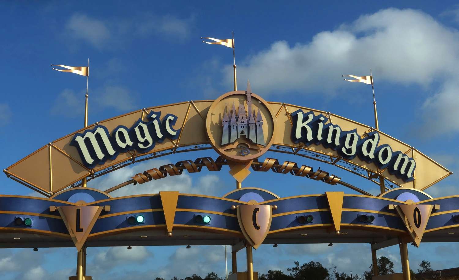 This Is The Best Place To Eat At Magic Kingdom, According To A Food Writer