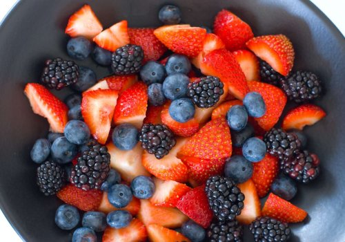 How To Keep Your Berries Fresher Longer With Vinegar