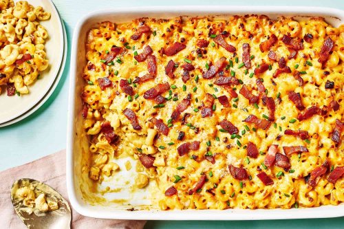 Macaroni And Cheese With Caramelized Onions
