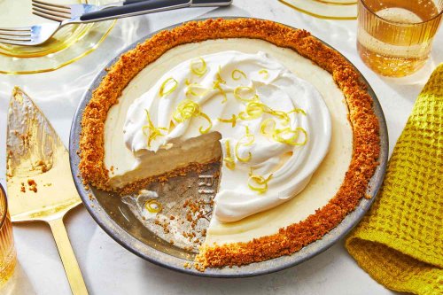 12 No-Bake Pies For Hot Summer Days
