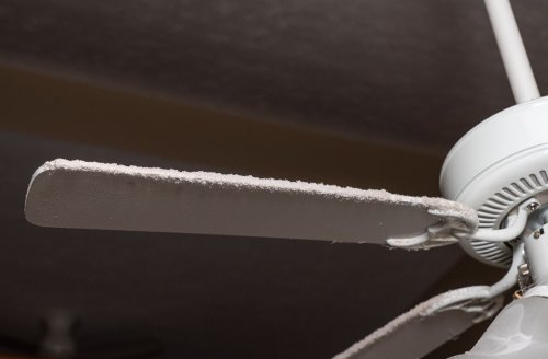 How To Clean A Ceiling Fan