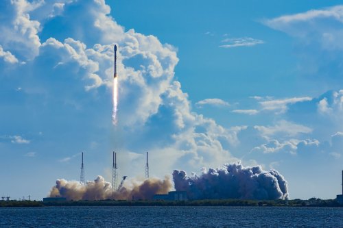 More second-gen Starlink satellites launch on Falcon 9 rocket – Spaceflight Now