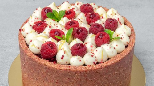 20 Delicious Desserts With Berries You Need To Try Until The Season Last