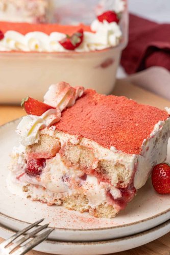 No-Bake Strawberry Tiramisu Is the Must-Try Dessert of Spring 2025
