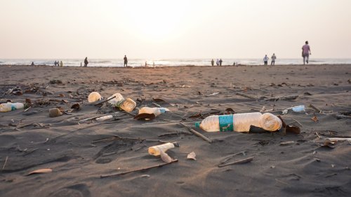 Mikroplastik im Meer: Was beim Plastikabkommen auf dem Spiel steht