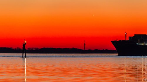 Venussichel über der Elbe