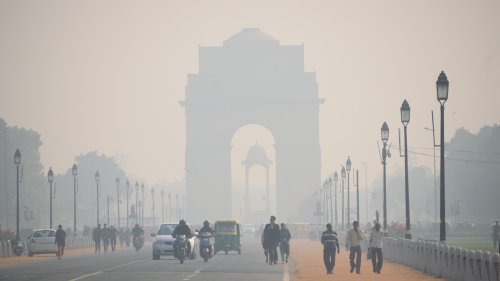 Weltweit einzigartig: Holzfeuer machen Smog in Neu-Delhi extrem