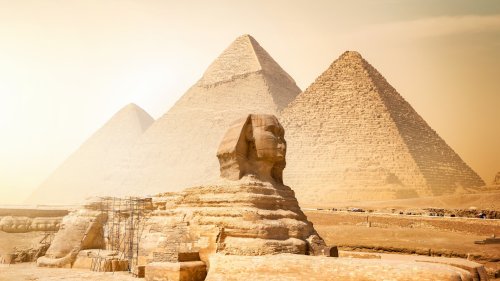 Wie lang ist der Weg durch die Pyramide?