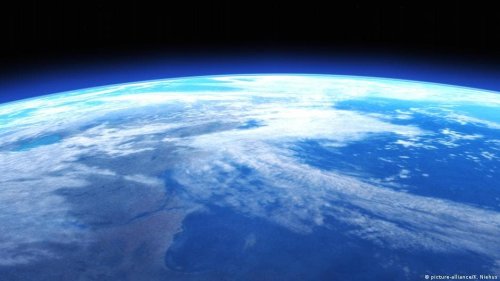 Projekt Zukunft: Warum ist die Exosphäre heißer als der Weltraum?