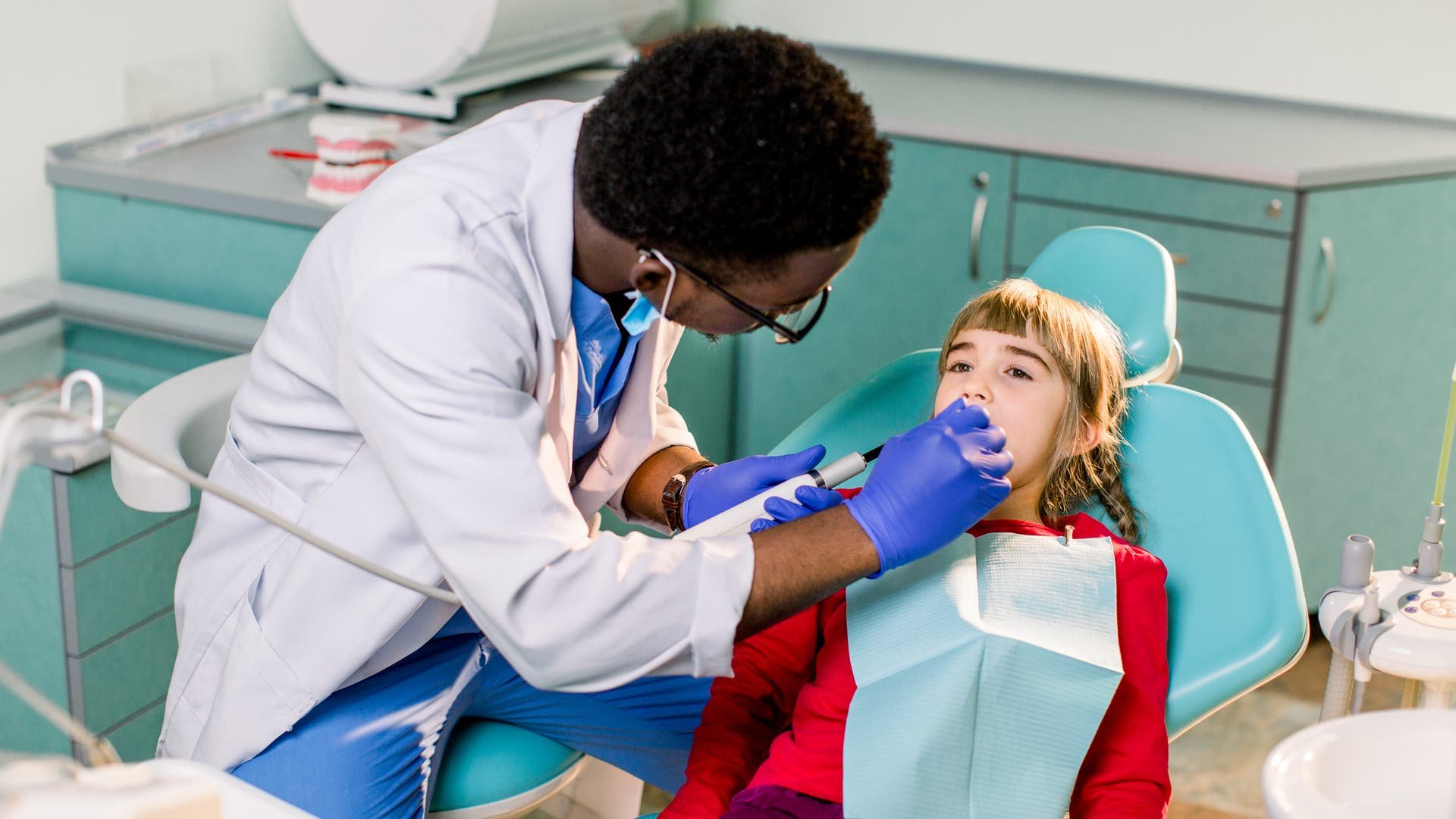 Was passiert bei der Zahnvorsorge?