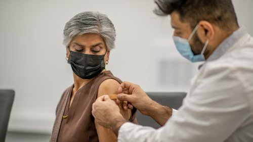 STIKO: Vierte Corona-Impfung nun für alle Menschen ab 60 Jahren empfohlen