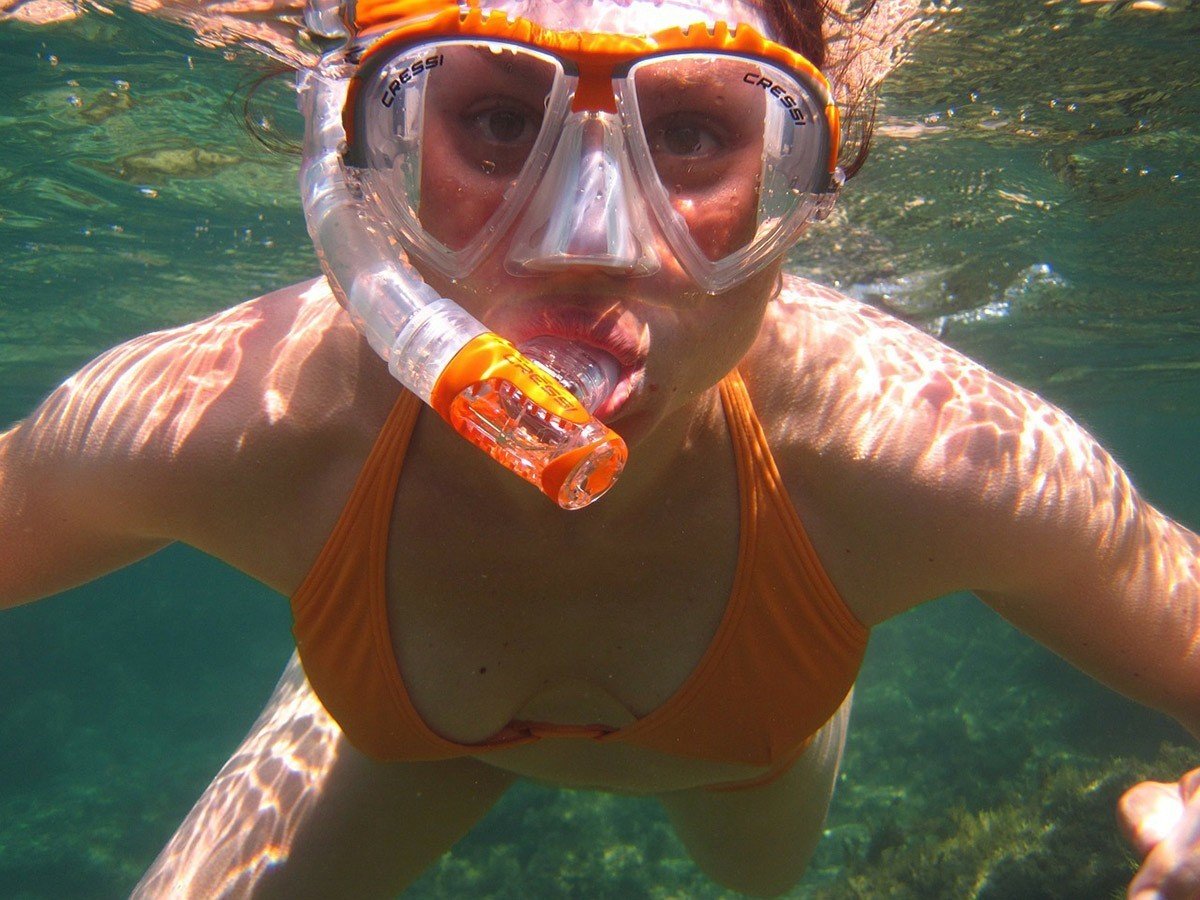 How to Snorkel - Simple & Practical Snorkeling Tips