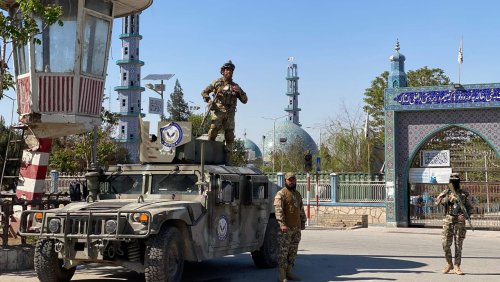 Afghanistan: Taliban halten Briten fest