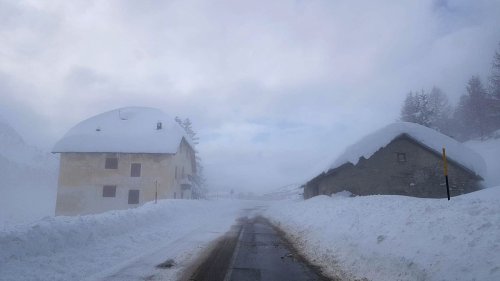 Unwetter in Italien: Schneechaos in Südtirol, Überschwemmungen in Venedig
