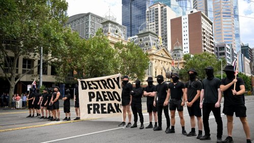 Nach Anti-Trans-Protesten in Victoria: Australischer Bundesstaat will Hitlergruß verbieten
