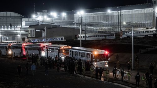Trumps Abschiebung bei Nacht und Nebel 
