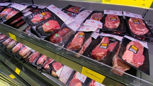 Achterbahn bei Lebensmittelpreisen: Aldi senkt überraschend Preise für Fleisch