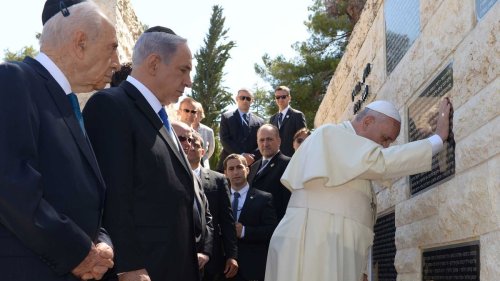   
  Israel teilt Beileidsbekundung – und löscht sie dann wieder 