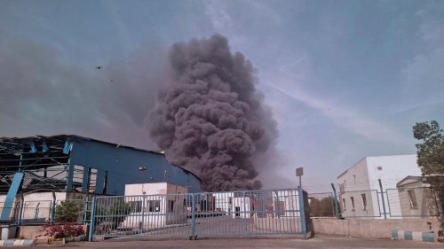 Mindestens 18 Tote nach Explosion in wichtigstem iranischem Hafen 