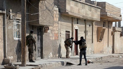 Syrien: Viele Tote bei Gefechten nach IS-Angriff auf Gefängnis