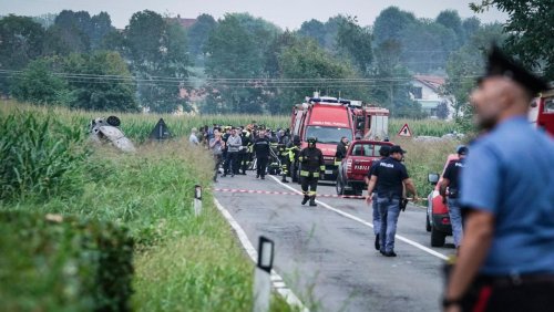 Absturz der »Frecce Tricolori« nahe Turin: Fünfjährige stirbt bei Kunstflug-Unglück – Staatsanwaltschaft und Luftwaffe ermitteln